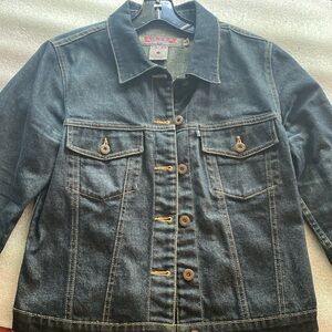 Vintage Silver jeans denim jacket size M . Not worn but hanging in closet.
